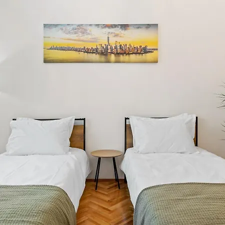 Herman Park View Cozy 2 *